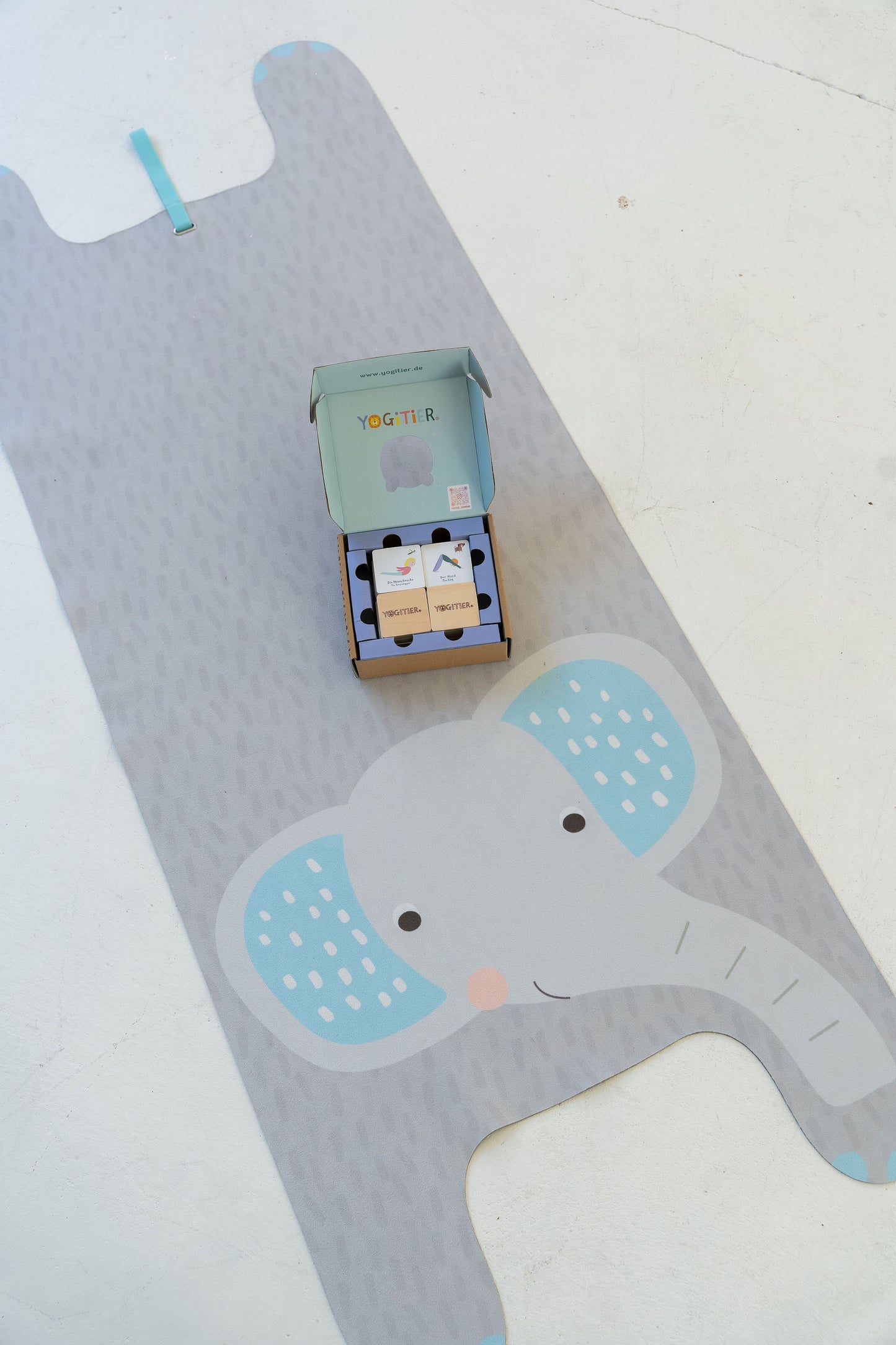 Yogamat for kids - Eddy the elephant