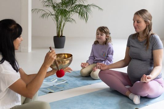 Geschenk zur Geburt: Die perfekte Matte für Rückbildung, Yoga und den Familienalltag