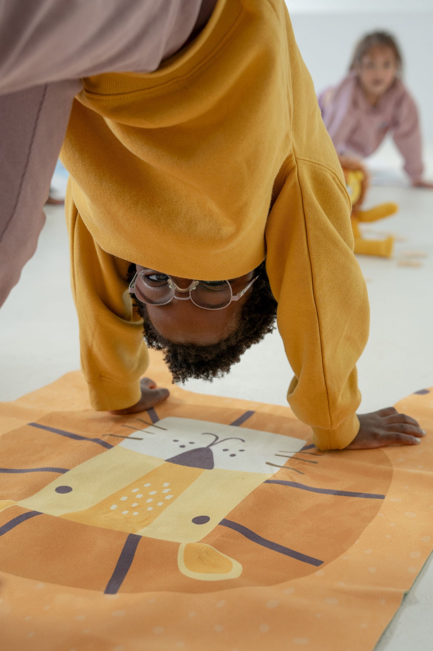 Yogamat for kids - leo the lion